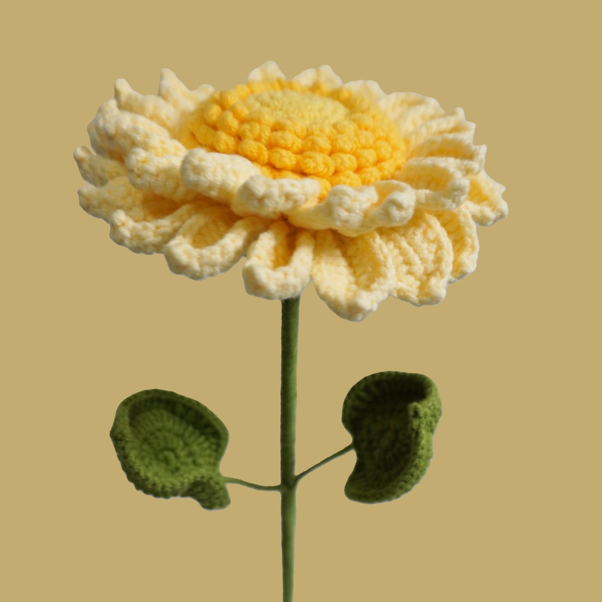 Close-up of handmade crochet sunflower with light yellow petals – eco-friendly floral gift
