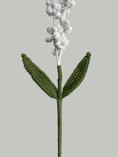 Handmade lavender crochet flower in white, eco-friendly and ideal for sustainable floral gifting

